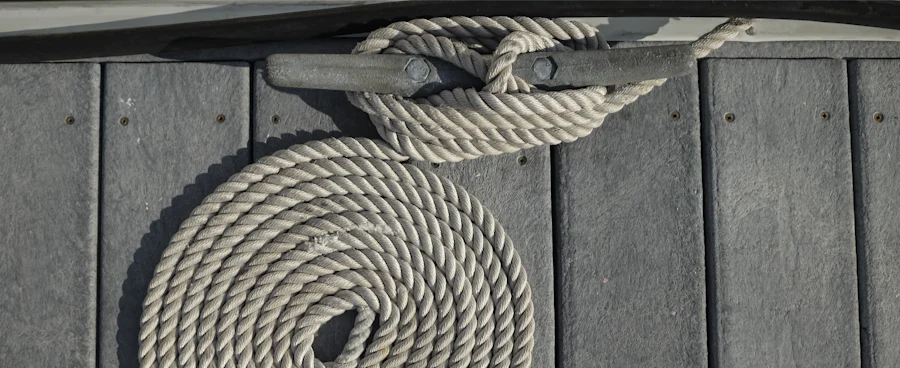 boat-rope-neatly-tied-to-dock